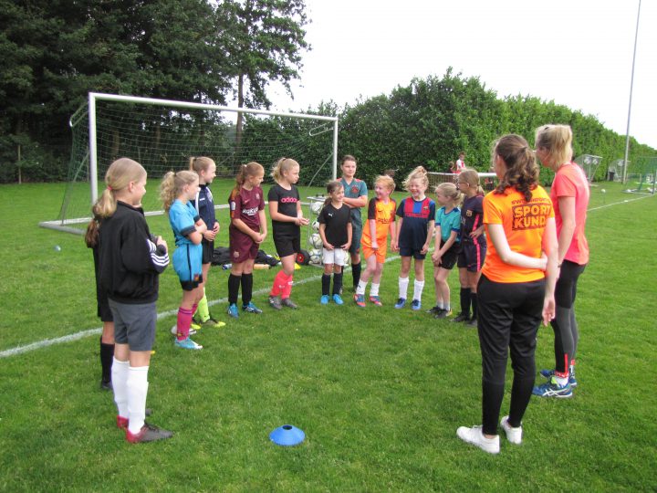 Een succesvolle open training en start van een MO13!