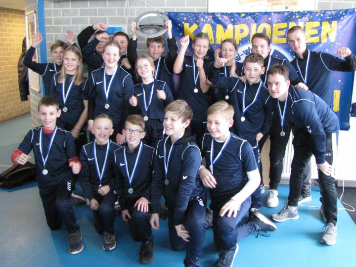 JO13: KAMPIOENEN!!!